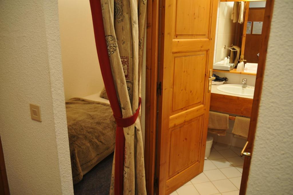 Le Calgary Hotel Les Saisies Bilik gambar